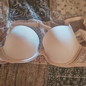 Elegant Cream Lace Bra
